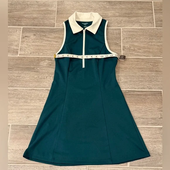 REFORMATION EcoMove Leslie Zip-Front Activewear Dress in Color Pine. Size Small. - Picture 8 of 10